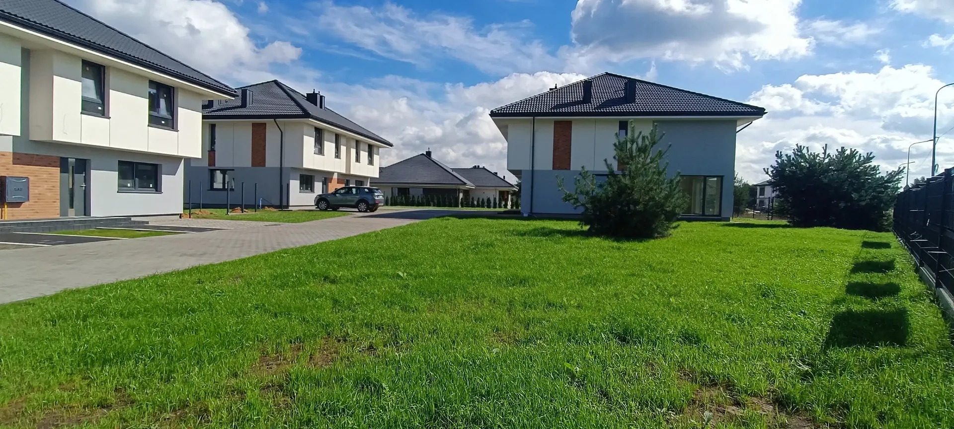 Spokojna lokalizacja z szybkim dojazdem do Warszawy